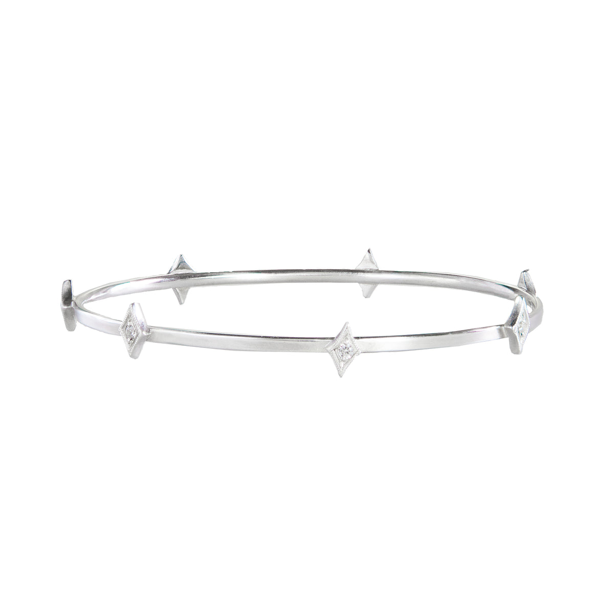 Santuari Teardrop Bangle